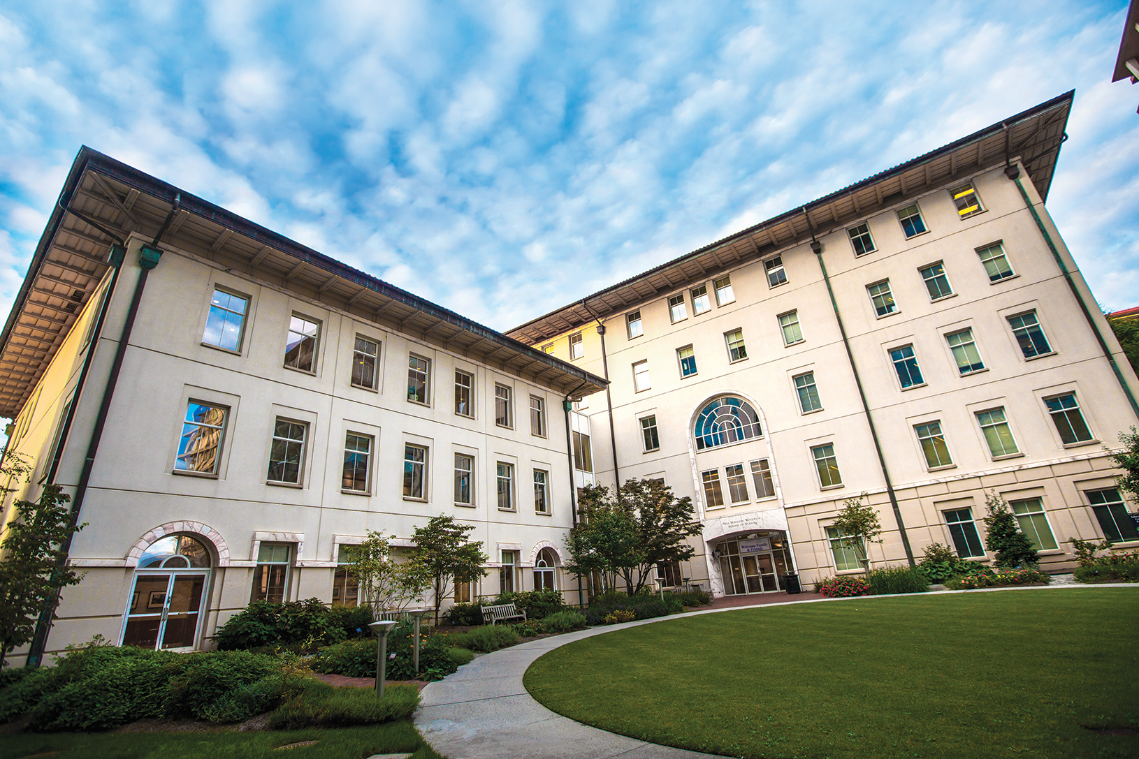 outside view of Emory School of Nursing